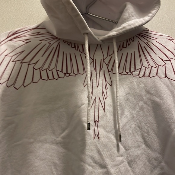 Mawida Hoodie in White & Bordeaux
Marcelo Burlon - Picture 4 of 7